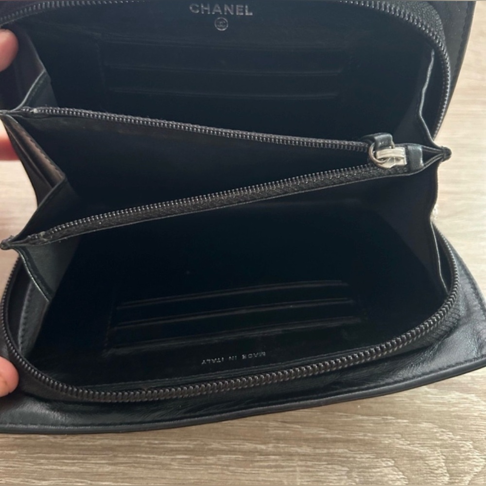 Chanel 2010's Interlocking Cc Logo Continental Wa… - image 8